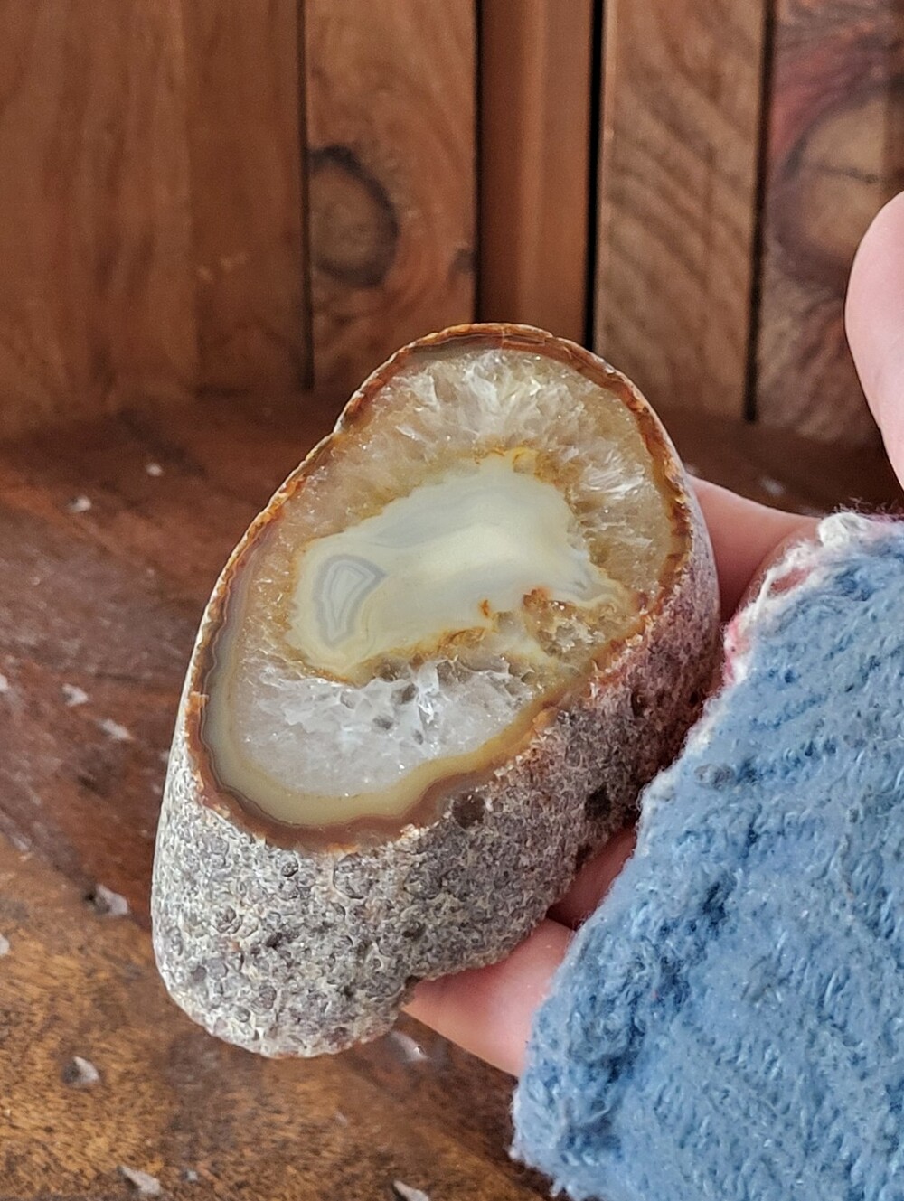 Polished Agate Geode Slice - Picture 13 of 13